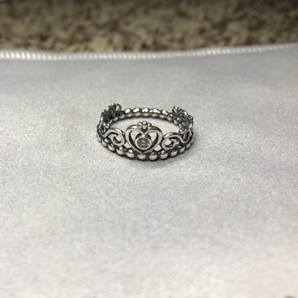 Pandora princess ring 👑